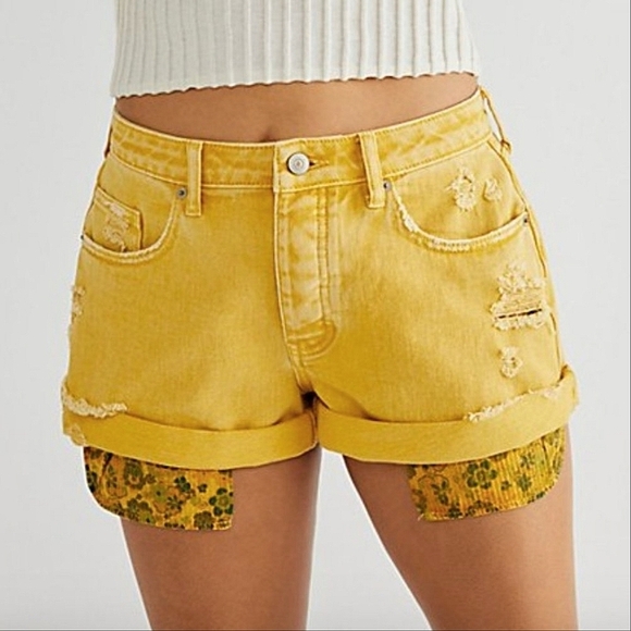 We The Free Anytime Anywhere Crvy Distressed High Waisted Cuffed Jean Shorts 28 - Picture 12 of 12